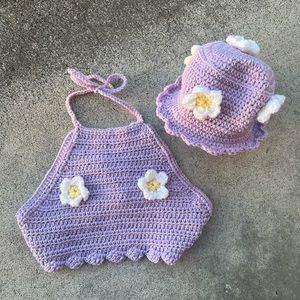 Crochet flower power crop top and bucket hat